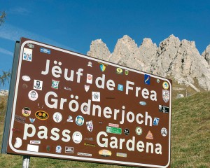 Ob mit dem Auto oder Motorrad - Südtirols Passstraßen sind ein Erlebnis