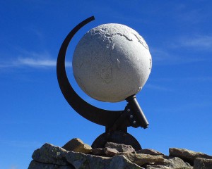 Il famoso globo di sasso sul Monte di Villandro